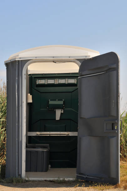 Best Wedding porta potty rental  in Mount Olive, IL
